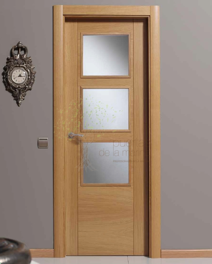 PUERTA RANURADA Acabado roble
