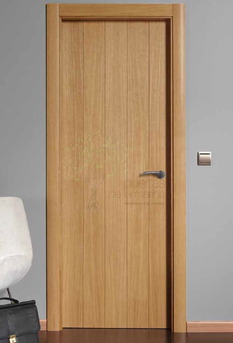 PUERTA RANURADA Acabado roble