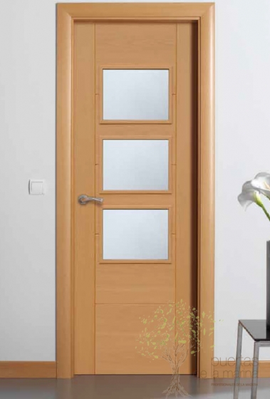  PUERTA RANURADA Acabado haya vaporizada