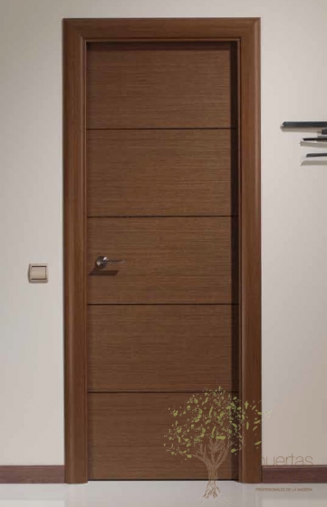 PUERTA RANURADA Acabado wengué