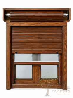 ventana con persiana y moquitera vista exterior